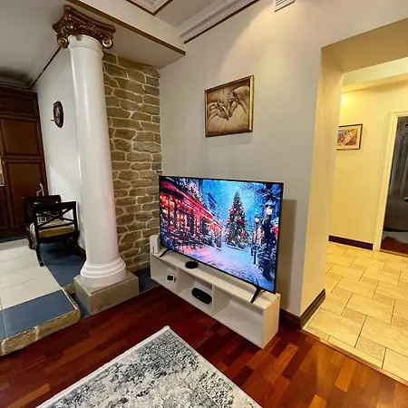 Apartment Elegant 5 Bedr With Sauna In The Centre, Near Viru And Old Town, With Private Parking *