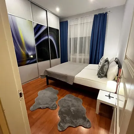 Elegant 5 Bedr With Sauna In The Centre, Near Viru And Old Town, With Private Parking Таллінн