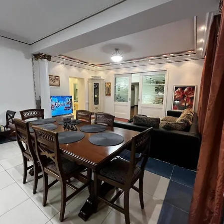 Elegant 5 Bedr With Sauna In The Centre, Near Viru And Old Town, With Private Parking *