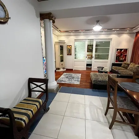 Elegant 5 Bedr With Sauna In The Centre, Near Viru And Old Town, With Private Parking