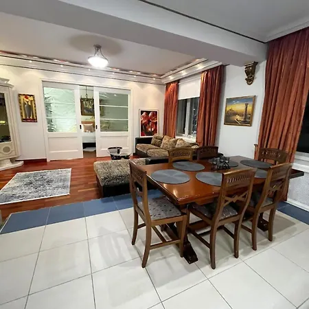 Elegant 5 Bedr With Sauna In The Centre, Near Viru And Old Town, With Private Parking *
