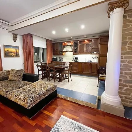 Apartment Elegant 5 Bedr With Sauna In The Centre, Near Viru And Old Town, With Private Parking