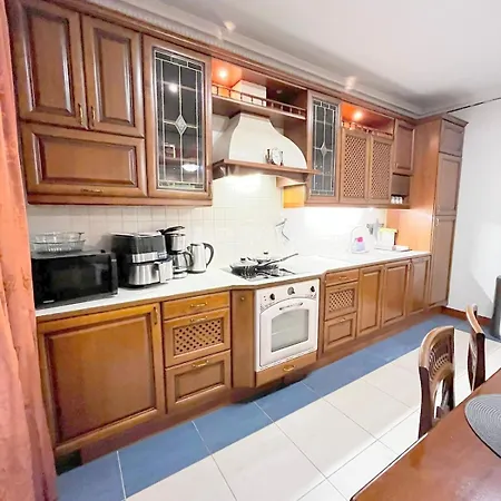 Apartment Elegant 5 Bedr With Sauna In The Centre, Near Viru And Old Town, With Private Parking *