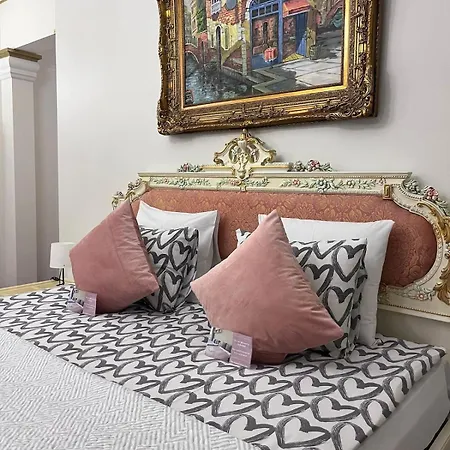 Elegant 5 Bedr With Sauna In The Centre, Near Viru And Old Town, With Private Parking Apartment *
