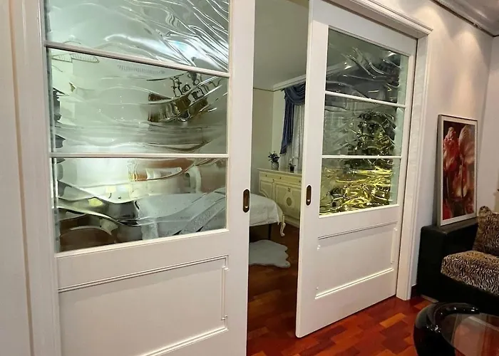 Elegant 5 Bedr With Sauna In The Centre, Near Viru And Old Town, With Private Parking Appartement *