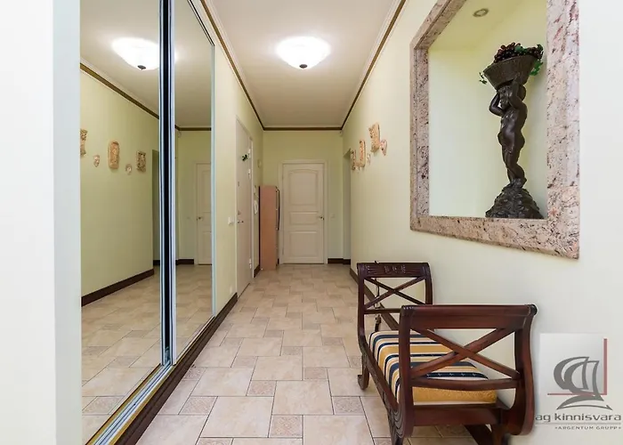 Appartement Elegant 5 Bedr With Sauna In The Centre, Near Viru And Old Town, With Private Parking Tallinn