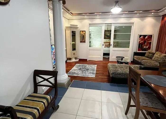 Elegant 5 Bedr With Sauna In The Centre, Near Viru And Old Town, With Private Parking