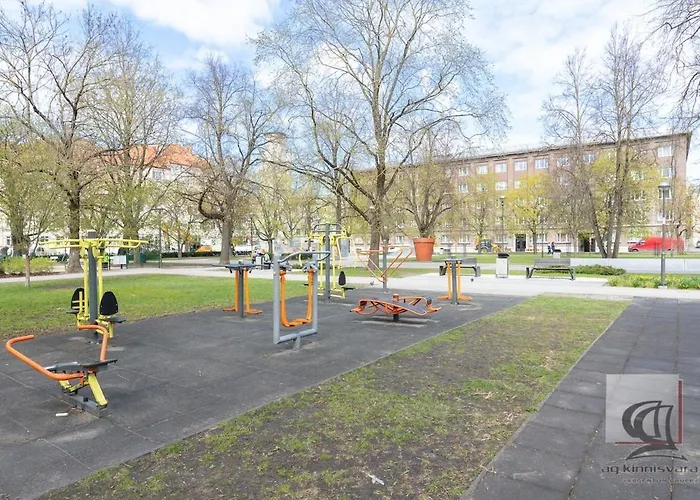 Elegant 5 Bedr With Sauna In The Centre, Near Viru And Old Town, With Private Parking Appartement