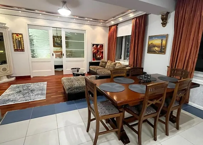 Elegant 5 Bedr With Sauna In The Centre, Near Viru And Old Town, With Private Parking *