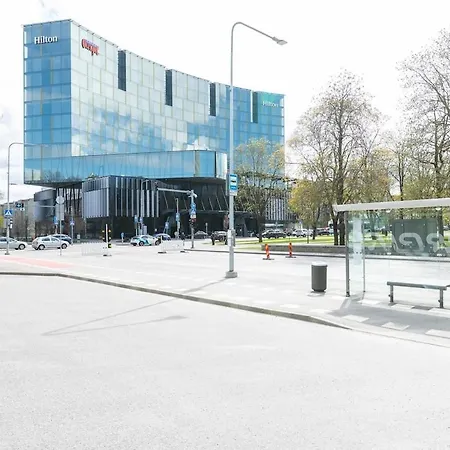 Elegant 5 Bedr With Sauna In The Centre, Near Viru And Old Town, With Private Parking 탈린