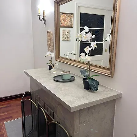 아파트 Elegant 5 Bedr With Sauna In The Centre, Near Viru And Old Town, With Private Parking 탈린