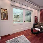 Elegant 5 Bedr With Sauna In The Centre, Near Viru And Old Town, With Private Parking Tallinn