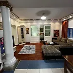 Elegant 5 Bedr With Sauna In The Centre, Near Viru And Old Town, With Private Parking
