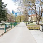 Elegant 5 Bedr With Sauna In The Centre, Near Viru And Old Town, With Private Parking Korter Tallinn