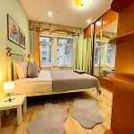 Korter Elegant 5 Bedr With Sauna In The Centre, Near Viru And Old Town, With Private Parking *